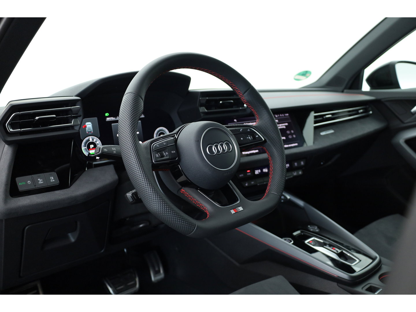 Audi A3 Sportback 45 TFSI e S edition Competition | Pano |District green | Matrix LED | Adapt. Cruise | Camera | Keyless