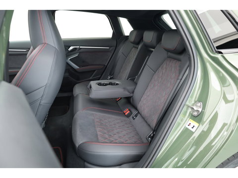 Audi A3 Sportback 45 TFSI e S edition Competition | Pano |District green | Matrix LED | Adapt. Cruise | Camera | Keyless