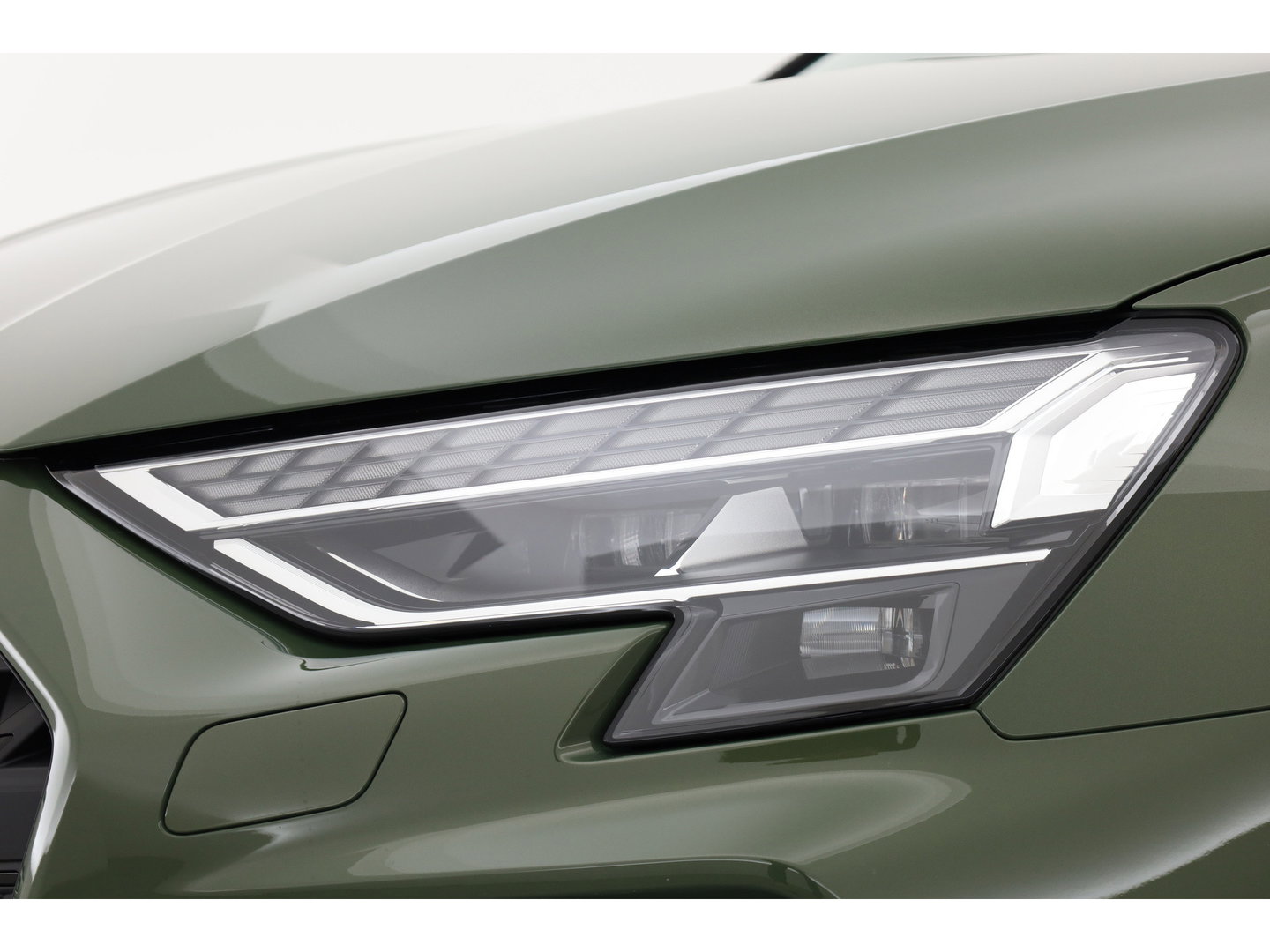 Audi A3 Sportback 45 TFSI e S edition Competition | Pano |District green | Matrix LED | Adapt. Cruise | Camera | Keyless