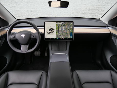 Tesla Model Y 75kWh AWD LONG RANGE/ ELEKT. KLEP/ PREMIUM AUDIO/ SOH 93%