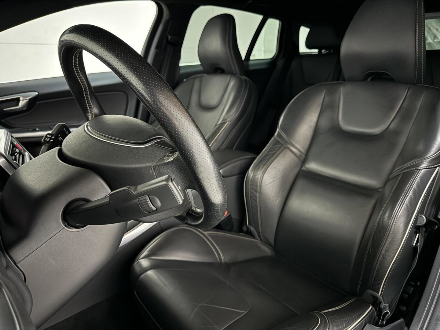 Volvo V60 2.0 T4 R-Design Pano Leer Camera Trekh. NAP