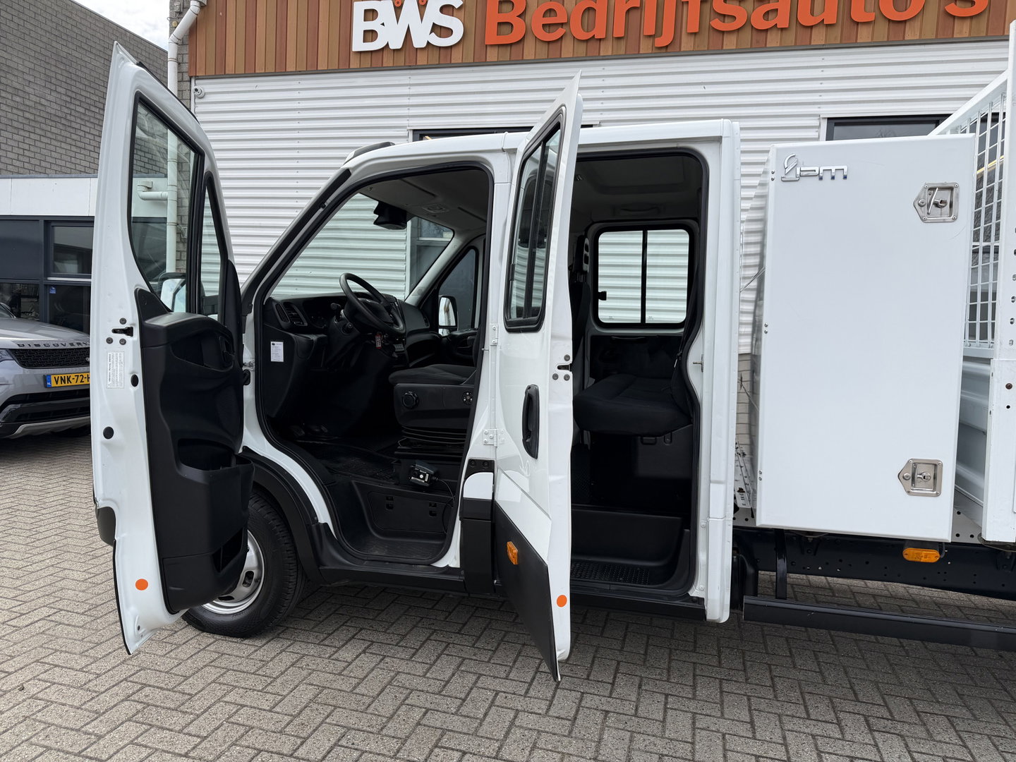 Iveco Daily 35C14D euro 6 / DC 6 persoons / JPM kipper / vaste prijs rijklaar € 24.950 ex btw / lease vanaf € 407 / dubbellucht / cruise en climate control / trekhaak 3500 kg !