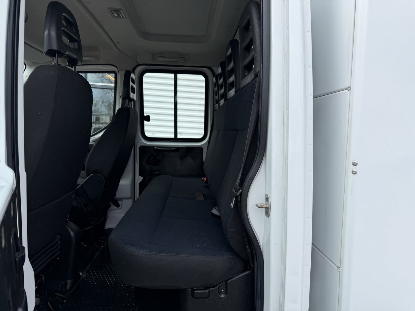 Iveco Daily 35C14D euro 6 / DC 6 persoons / JPM kipper / vaste prijs rijklaar € 24.950 ex btw / lease vanaf € 407 / dubbellucht / cruise en climate control / trekhaak 3500 kg !