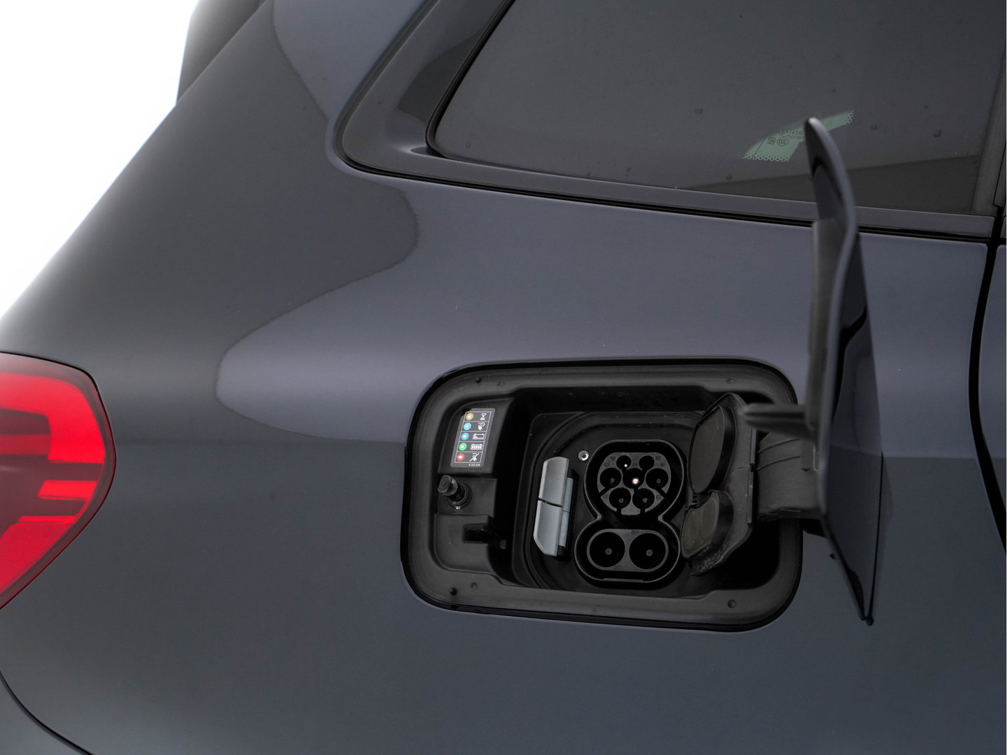 BMW iX3 High Executive 80 kWh [ 3-Fase ] {SOH-98%} (INCL-BTW) Aut. *PANO | LEATHER | HARMAN/KARDON | FULL-LED | BLINDSPOT | MEMORY-PACK | DIGI-COCKPIT | HEATED-SPORTSEATS | KEYLESS | TOPVIEW | DAB+ | NAVI-FULLMAP | HEAD-UP | ...