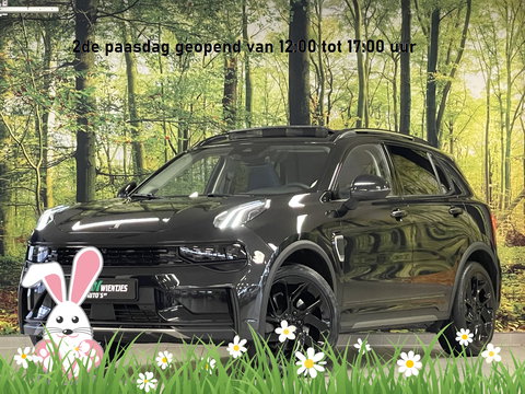 Lynk & Co 01 1.5 | Zwarte Hemel | Panoramadak | Achteruitrijcamera | Adaptive Cruise Control | Keyless | Elektrische Bestuurdersstoel + Geheugen | Parkeersensoren | Apple Carplay | Android Auto |