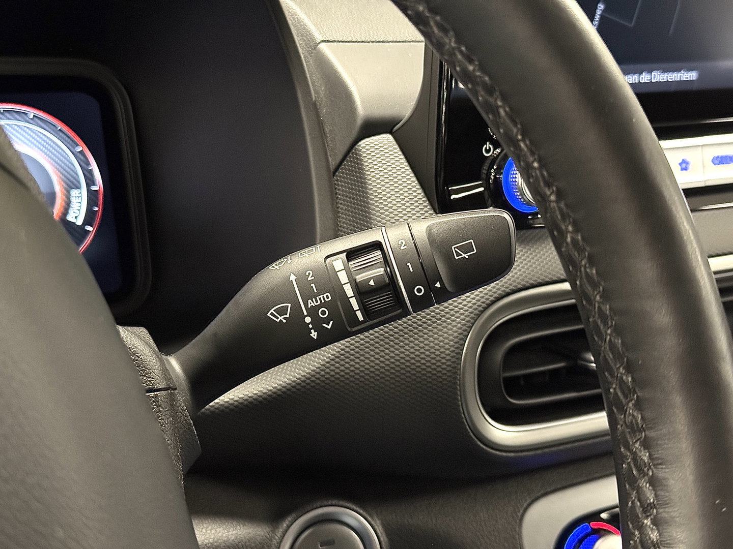 Hyundai KONA EV Comfort Smart 39 kWh | Standkachel | Krell Sound | Camera | Stuurwielverwarming | Stoelverwarming | Lane Assist | Dodehoeksensor | Adaptieve Cruise Control | DAB |