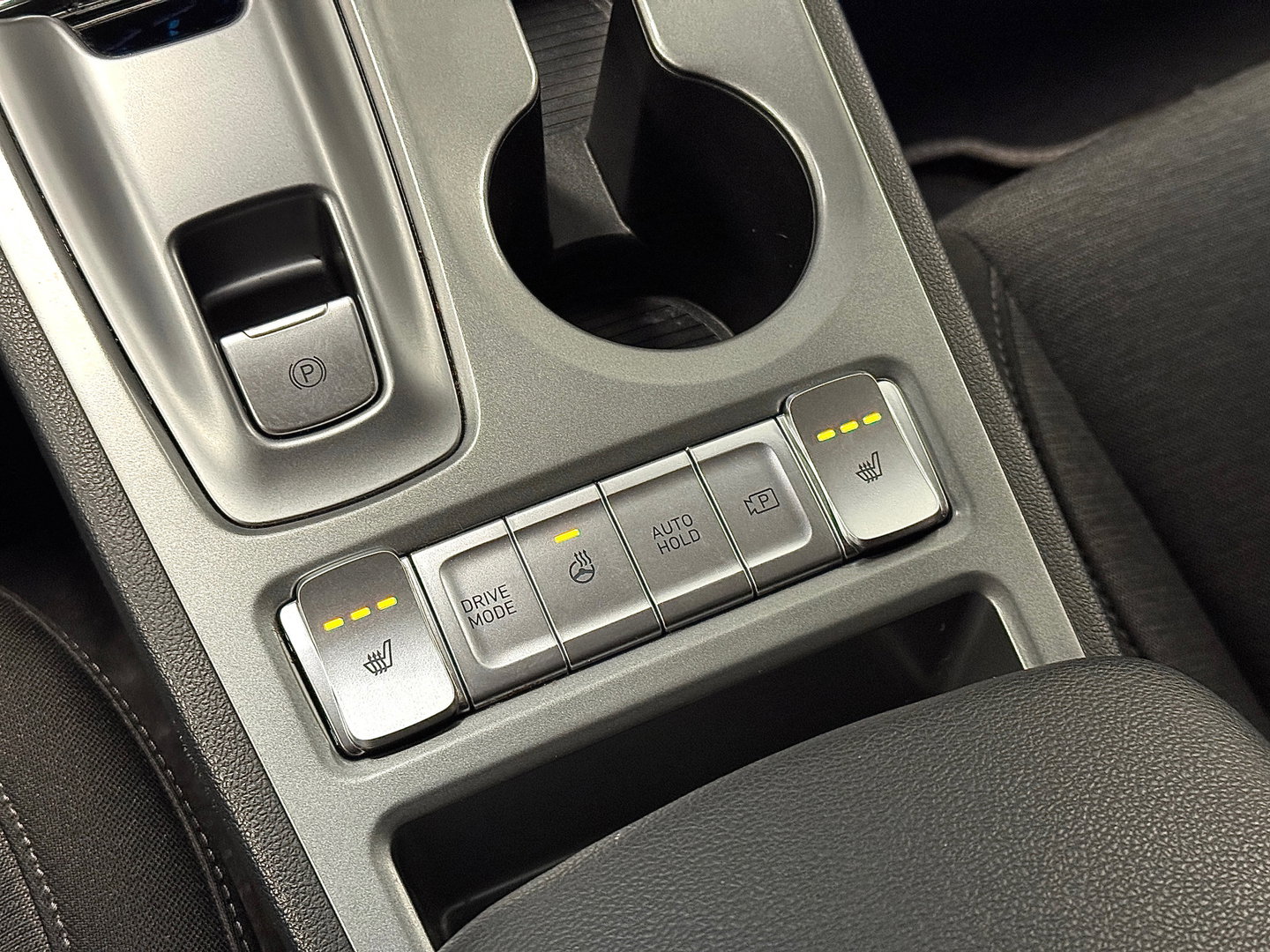 Hyundai KONA EV Comfort Smart 39 kWh | Standkachel | Krell Sound | Camera | Stuurwielverwarming | Stoelverwarming | Lane Assist | Dodehoeksensor | Adaptieve Cruise Control | DAB |