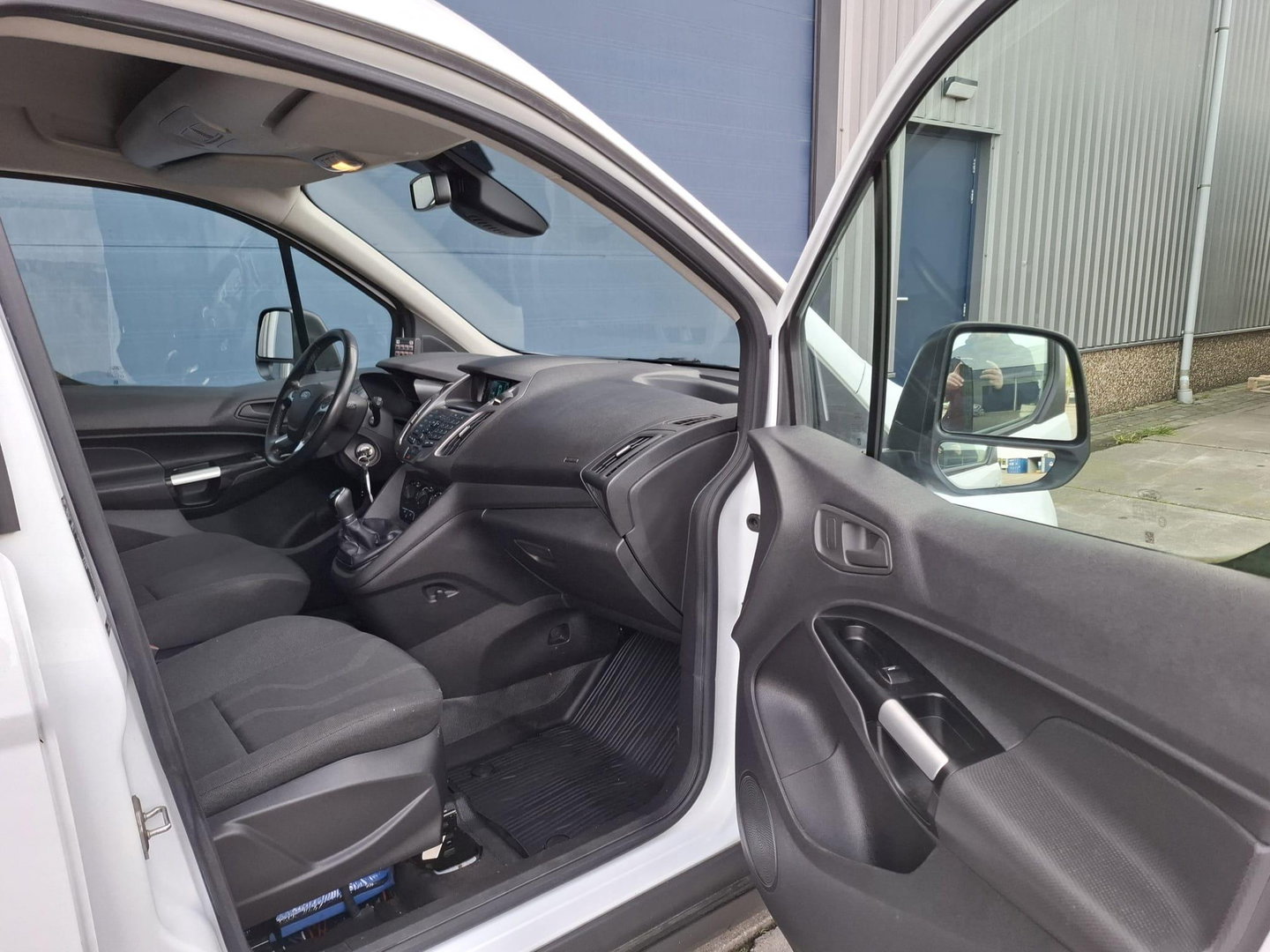 Ford Transit Connect 1.5 TDCI L1 Ambiente AIRCO / CRUISE CONTROLE / EURO 6 / PERFECT ONDERDHOUDEN