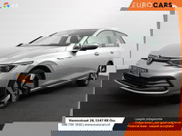 Volkswagen Golf - 1.5 eTSI 150pk DSG Style Navigatie Apple Carplay/Android Auto Parkeersensoren Adaptive Cruise Control Blind Spot Assist Camera Stoel- en stuurverwarming Ledverlichting Virtual Cockpit Lane Assist Climatronic