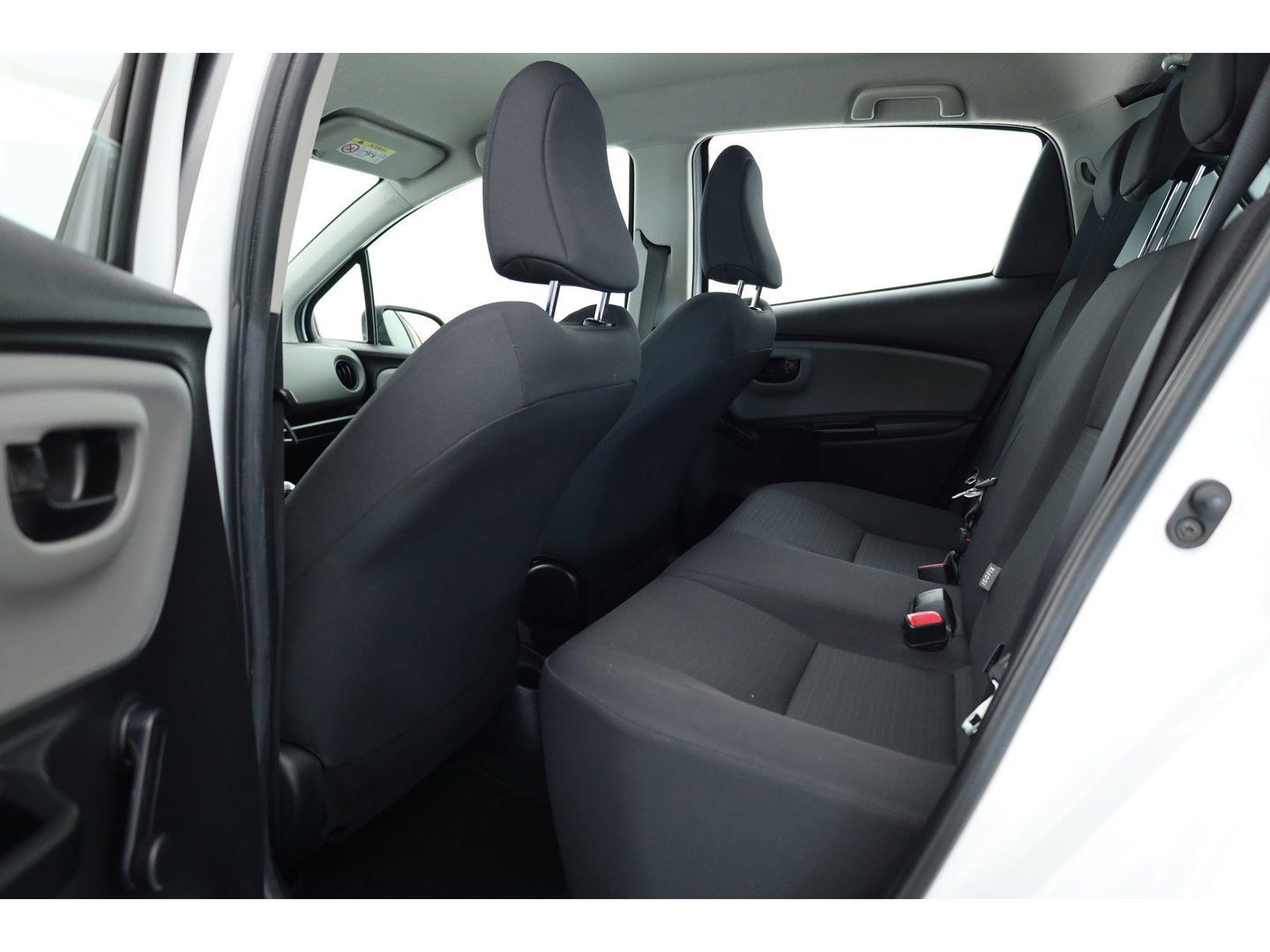 Toyota Yaris 1.3 VVT-i Now | Airco | Elek. Ramen Voor | Multifunctioneel Stuur | 14"