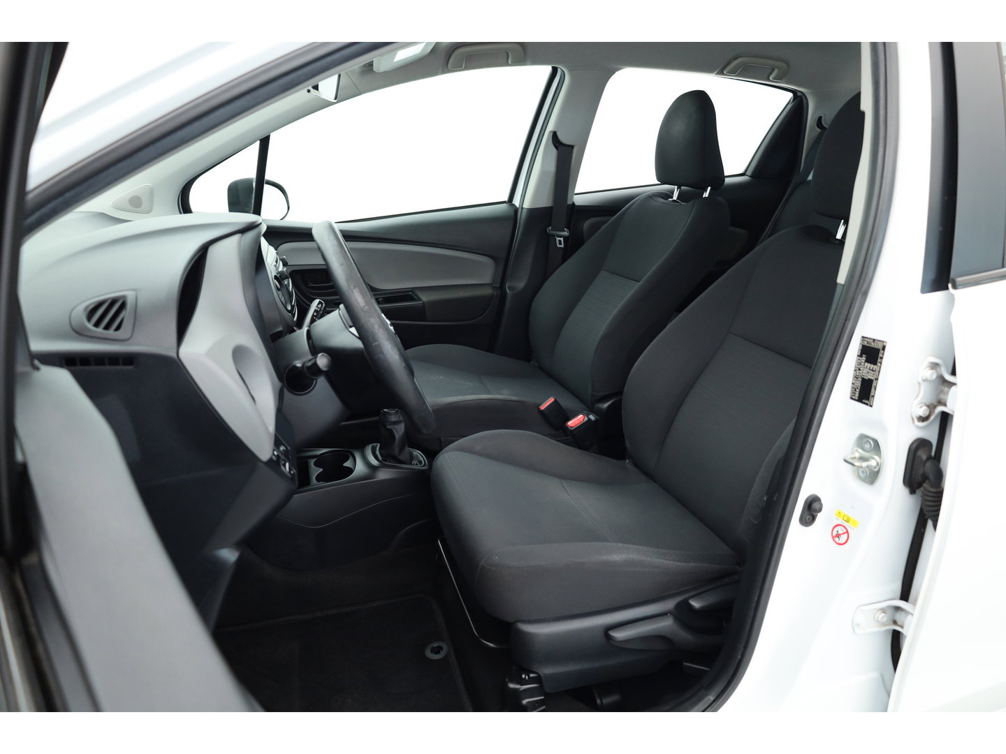 Toyota Yaris 1.3 VVT-i Now | Airco | Elek. Ramen Voor | Multifunctioneel Stuur | 14"