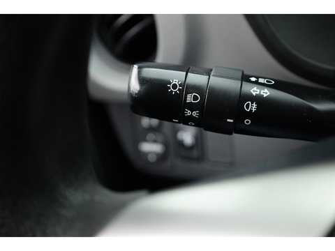 Toyota Yaris 1.3 VVT-i Now | Airco | Elek. Ramen Voor | Multifunctioneel Stuur | 14"