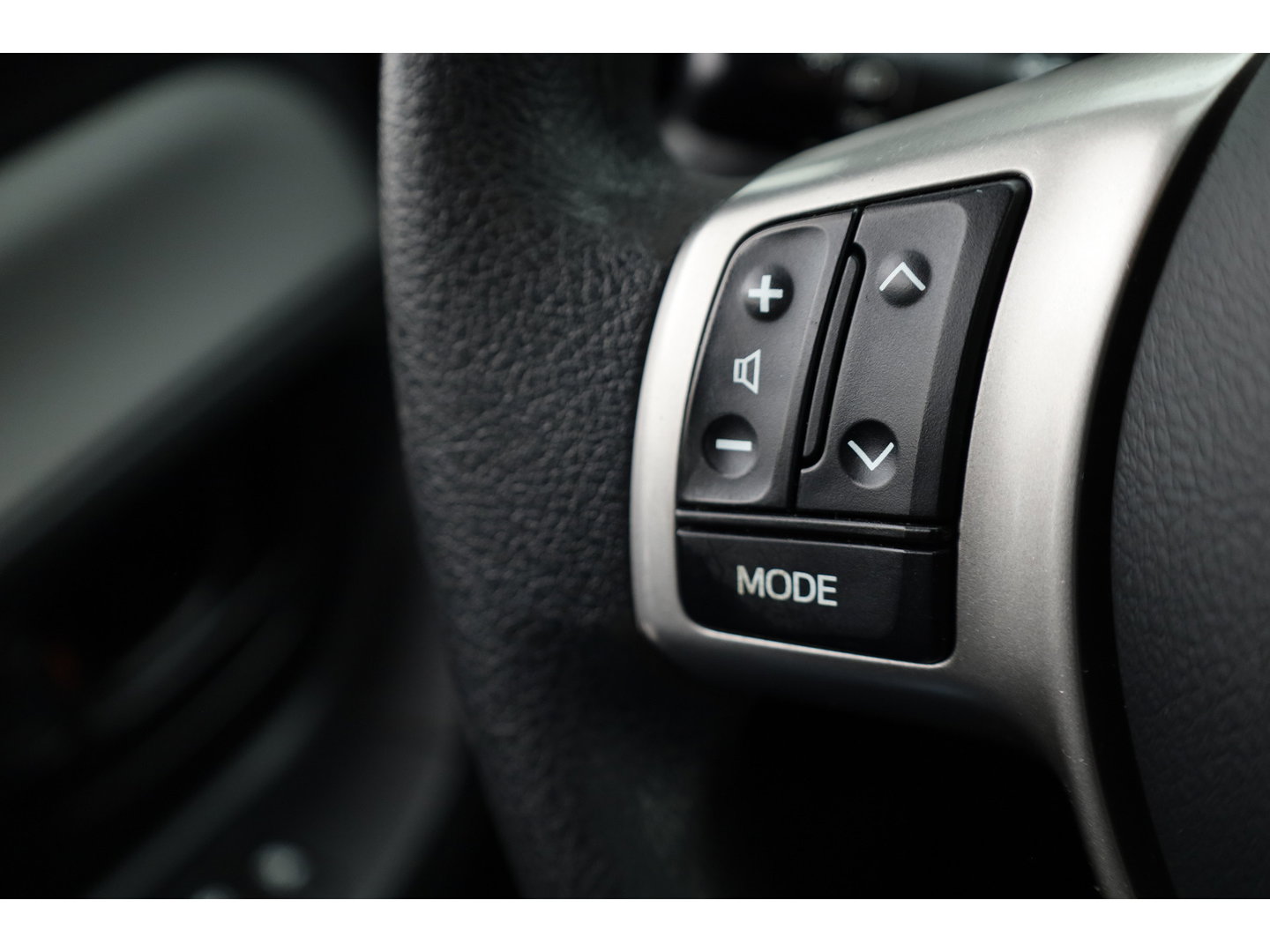 Toyota Yaris 1.3 VVT-i Now | Airco | Elek. Ramen Voor | Multifunctioneel Stuur | 14"