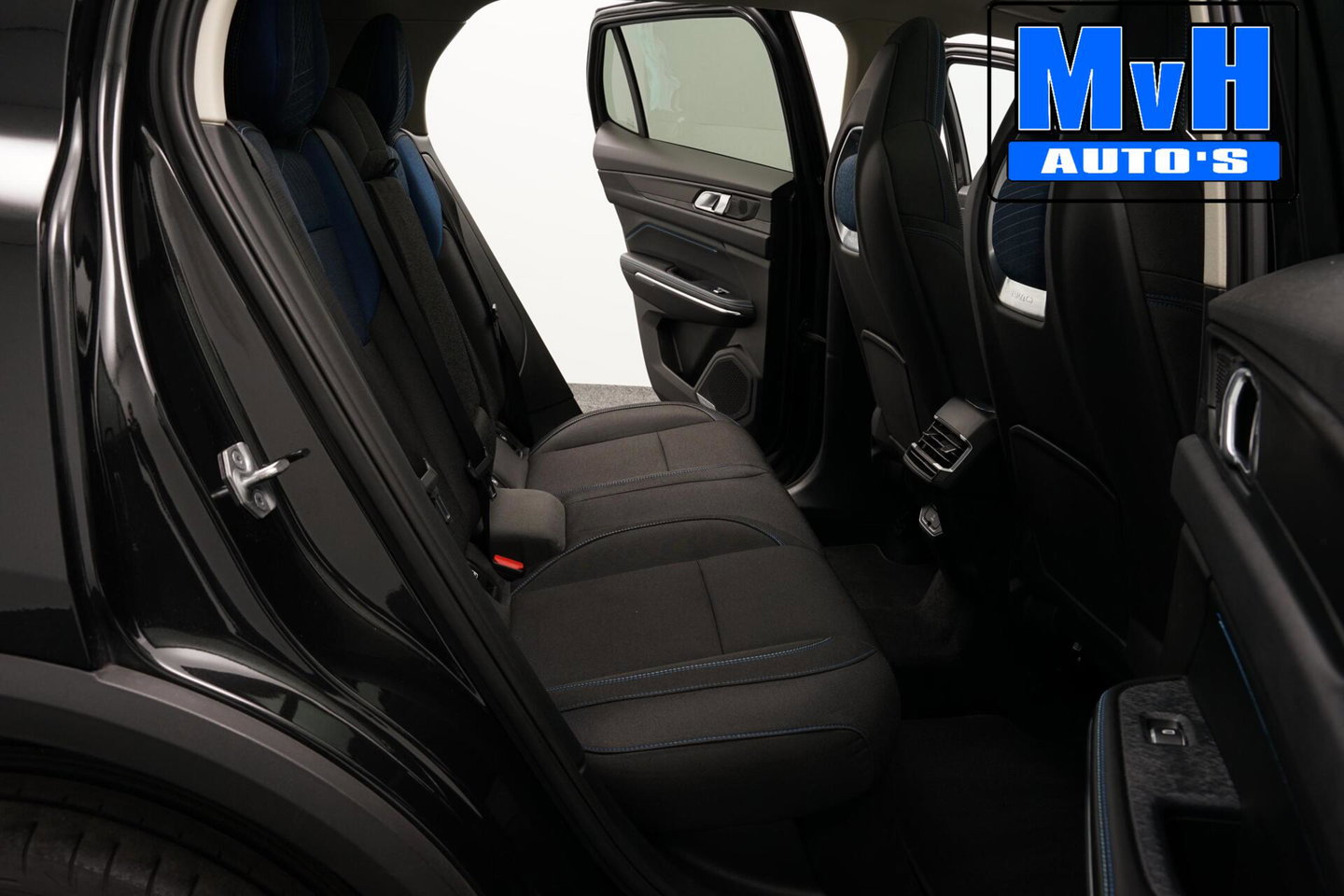 Lynk & Co 01 1.5 Plug-in Hybride|262PK|LUXE!|CAMERA|PANO|NAP