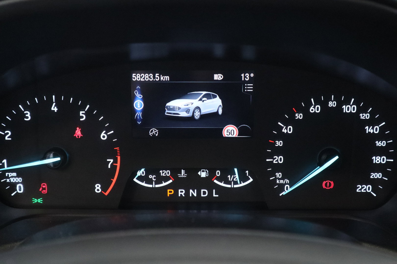 Ford Fiesta 1.0 EcoBoost Hybrid ST-Line X Keyless Camera 24 Maanden garantie* (Vraag naar de voorwaarden)