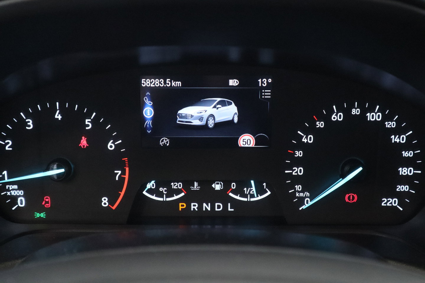 Ford Fiesta 1.0 EcoBoost Hybrid ST-Line X Keyless Camera 24 Maanden garantie* (Vraag naar de voorwaarden)