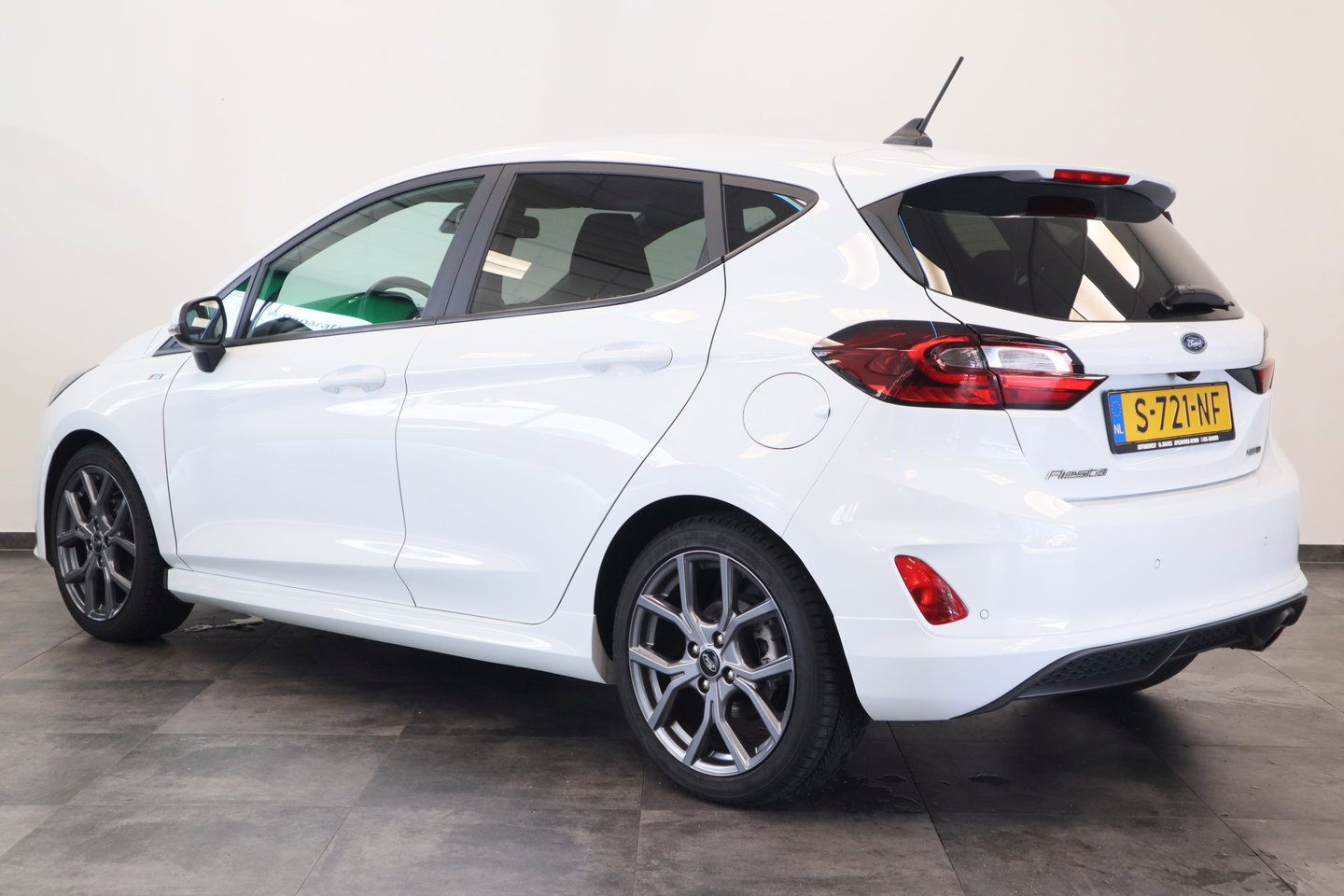 Ford Fiesta 1.0 EcoBoost Hybrid ST-Line X Keyless Camera 24 Maanden garantie* (Vraag naar de voorwaarden)