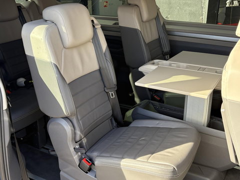 Volkswagen Multivan T7 1.4 eHybrid 218PK | MAXTON PAKKET | 2x Schuifd. Elektrisch | BPM VRIJ | ADAPTIVE | LED | 7 persoons