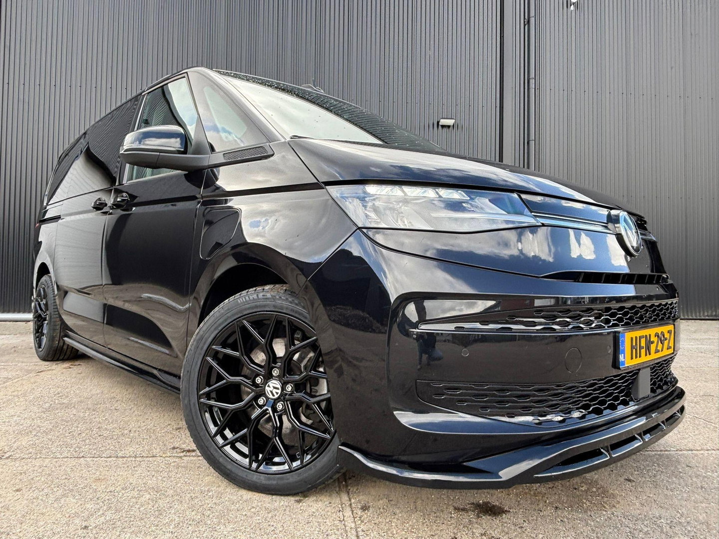 Volkswagen Multivan T7 1.4 eHybrid 218PK | MAXTON PAKKET | 2x Schuifd. Elektrisch | BPM VRIJ | ADAPTIVE | LED | 7 persoons