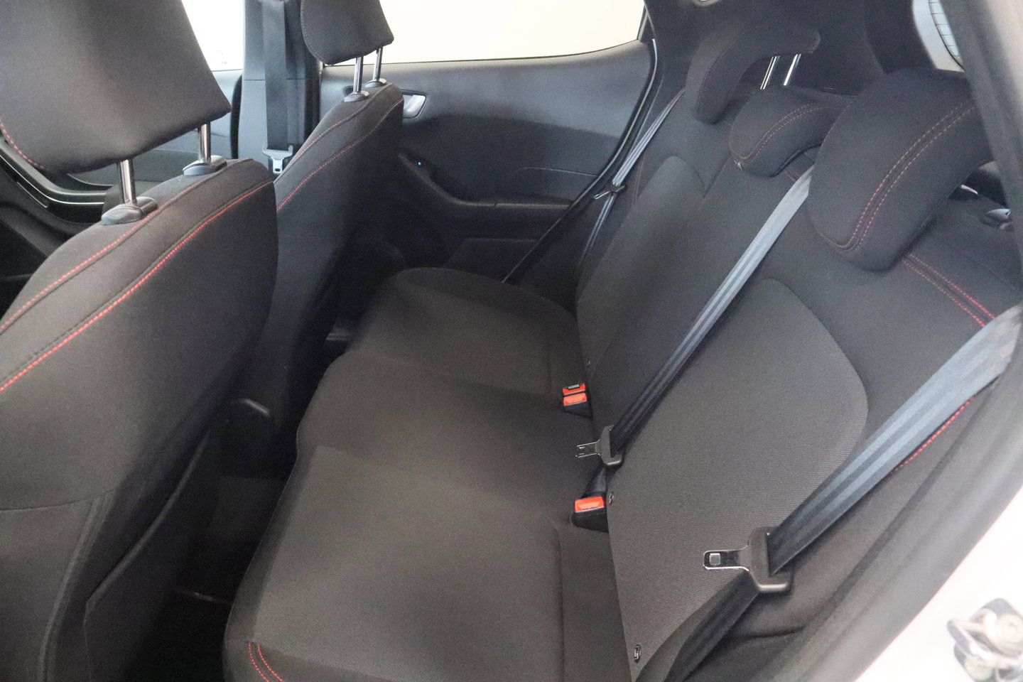 Ford Fiesta 1.0 EcoBoost Hybrid ST-Line X Keyless Camera 24 Maanden garantie* (Vraag naar de voorwaarden)