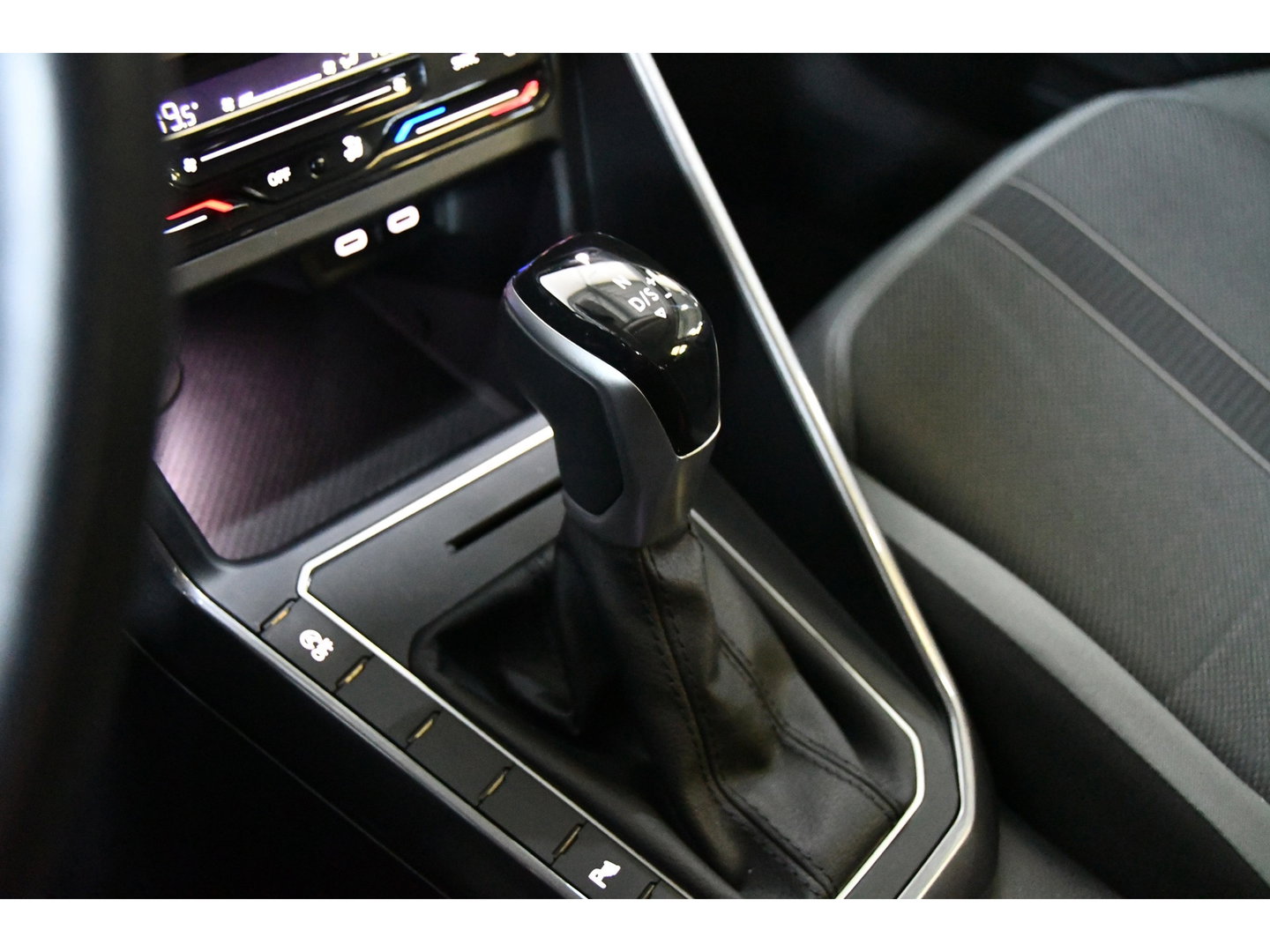 Volkswagen Polo 1.0 TSI Business IQ-light*Aut*Cam*Lane