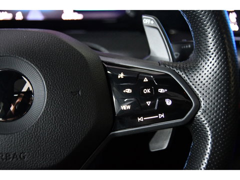 Volkswagen Golf 2.0 TSI R 4Motion Performance*AKra*Blindspot*Leder*Pano