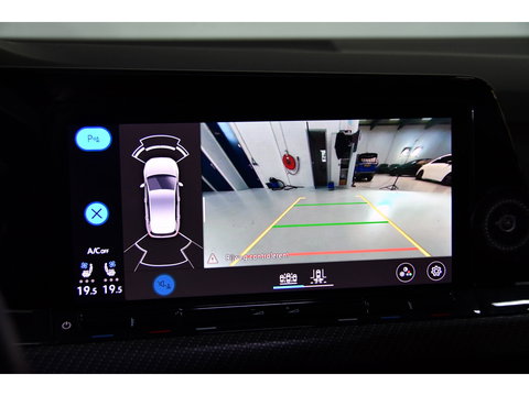 Volkswagen Golf 2.0 TSI R 4Motion Performance*AKra*Blindspot*Leder*Pano