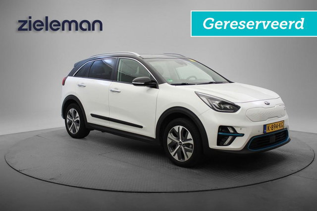 Kia e-Niro - E-Niro DynamicPlusLine 3 Fase 64 kWh - Carplay, Half Leer, Camera, Stuur/Stoelverw. JBL , SOH 100% GERESERVEERD!!!
