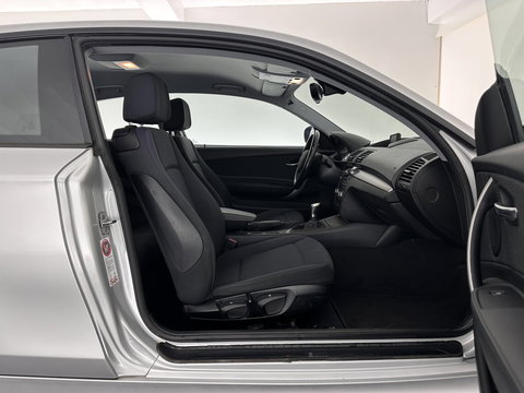 BMW 1-serie 118i Business Line *AIRCO | COMFORT-SEATS | 16''ALU | TOWBAR*