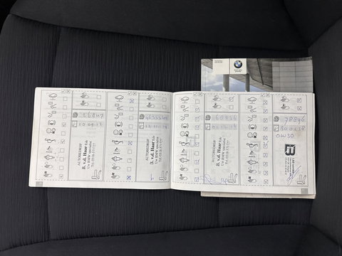 BMW 1-serie 118i Business Line *AIRCO | COMFORT-SEATS | 16''ALU | TOWBAR*