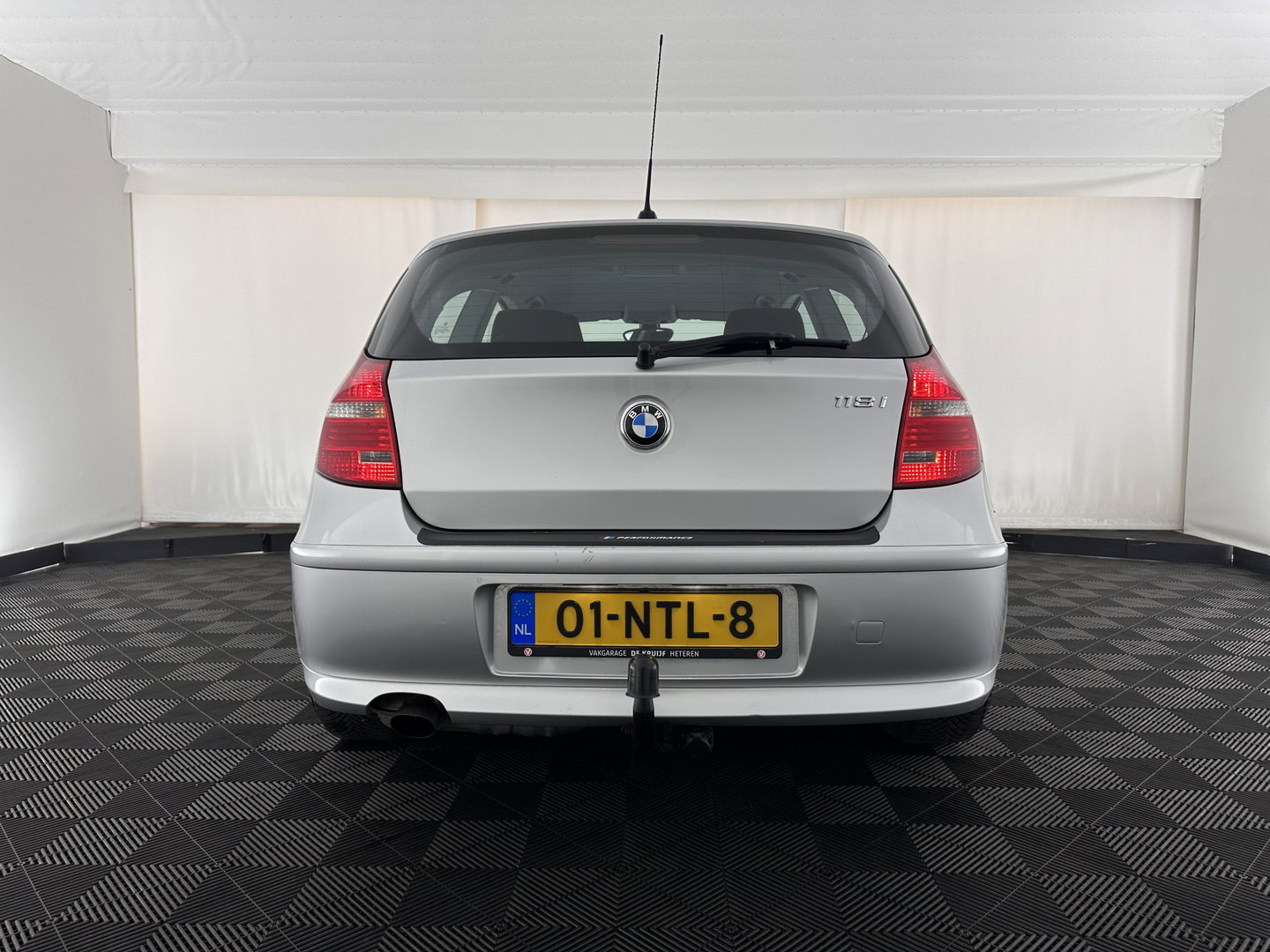 BMW 1-serie 118i Business Line *AIRCO | COMFORT-SEATS | 16''ALU | TOWBAR*