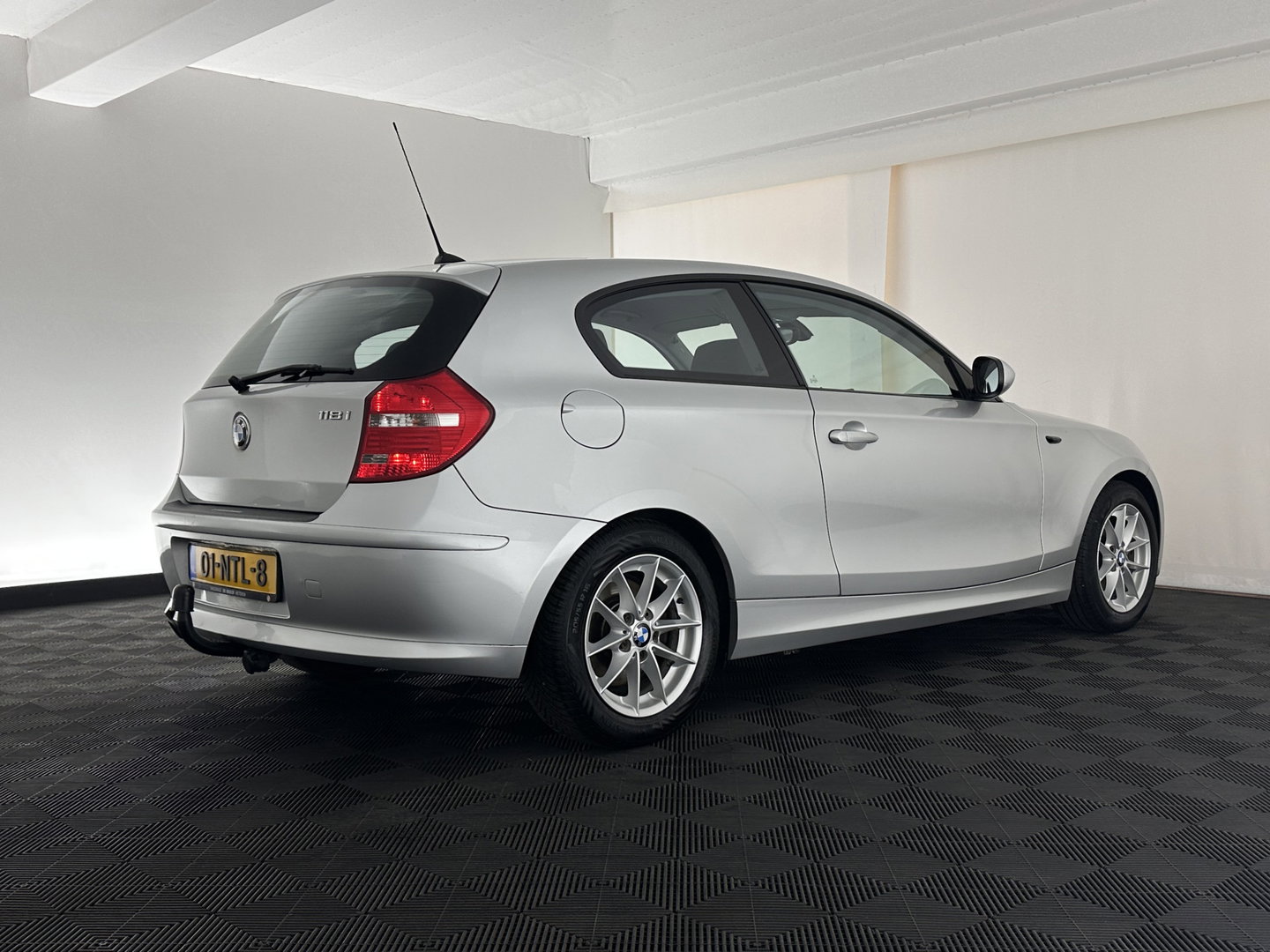 BMW 1-serie 118i Business Line *AIRCO | COMFORT-SEATS | 16''ALU | TOWBAR*