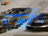 Peugeot 2008 - 1.2 PureTech Allure Sport 131Pk Automaat (APPLE CARPLAY, GROOT NAVI, ZWART HEMEL, LEDER, 360 CAMERA, SPORTSTOELEN, GETINT GLAS, LM VELGEN, NIEUWE APK, NIEUWSTAAT)