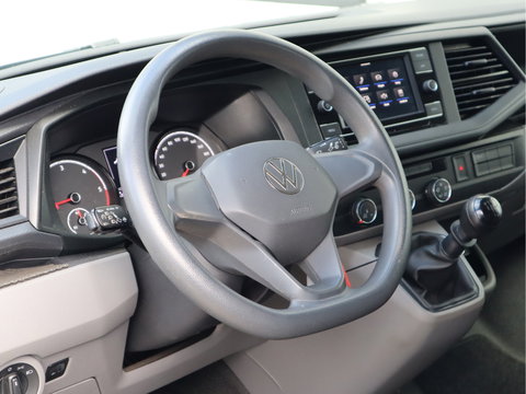 Volkswagen Transporter 2.0 TDI 111pk Euro 6 - Lang L2 - Trekhaak - Cruise - 3 Zits