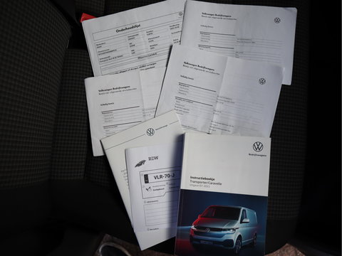 Volkswagen Transporter 2.0 TDI 111pk Euro 6 - Lang L2 - Trekhaak - Cruise - 3 Zits