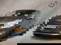 Peugeot 208 - 1.2 VTi Sport (NAVIGATIE, CLIMATE, PARKEERSENSOREN, SPORTSTOELEN, TREKHAAK, CRUISE, NIEUWE APK, NIEUWSTAAT)