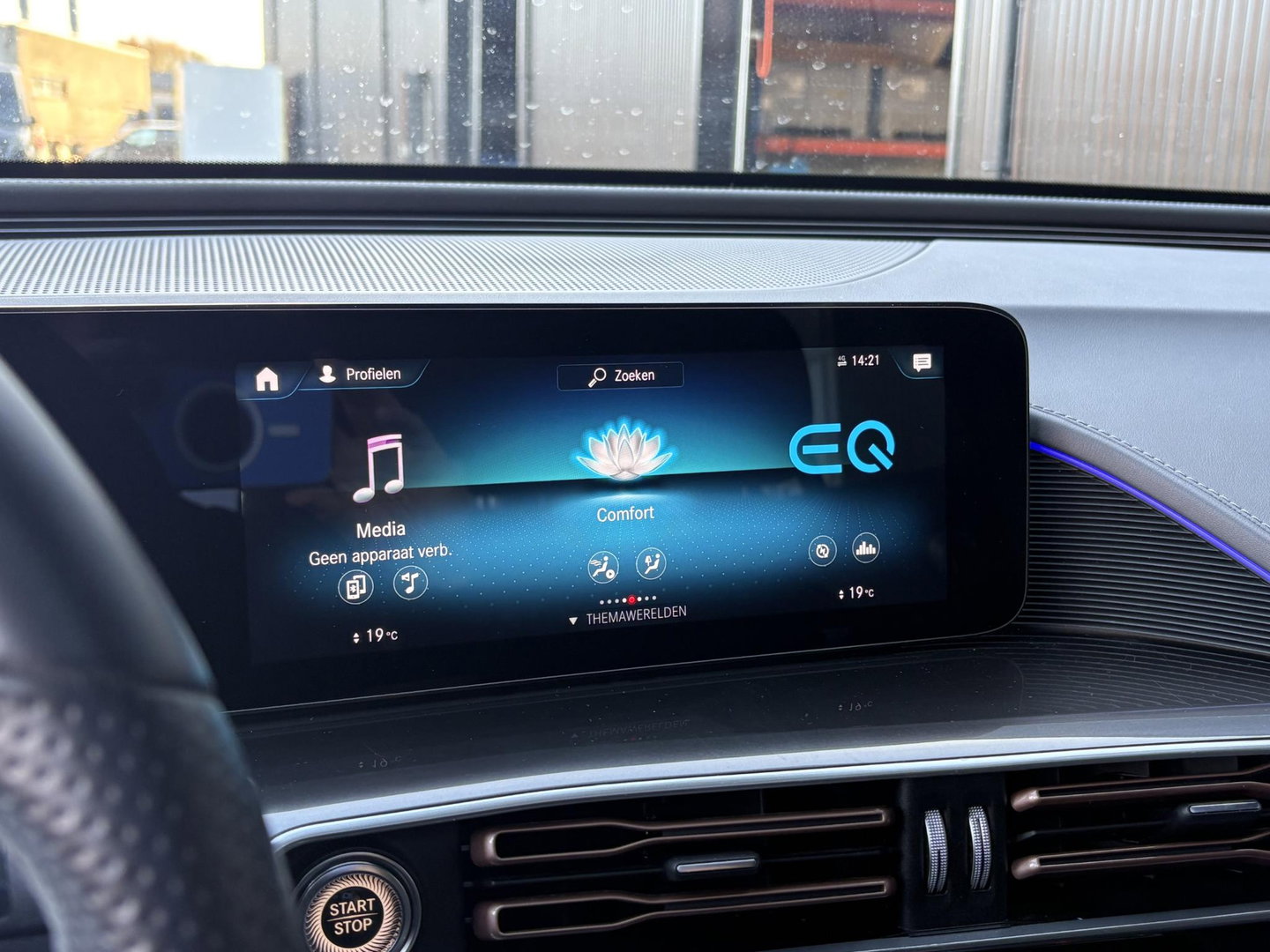 Mercedes-Benz EQC 400 4MATIC Business Solution AMG 80 kWh | HUD |