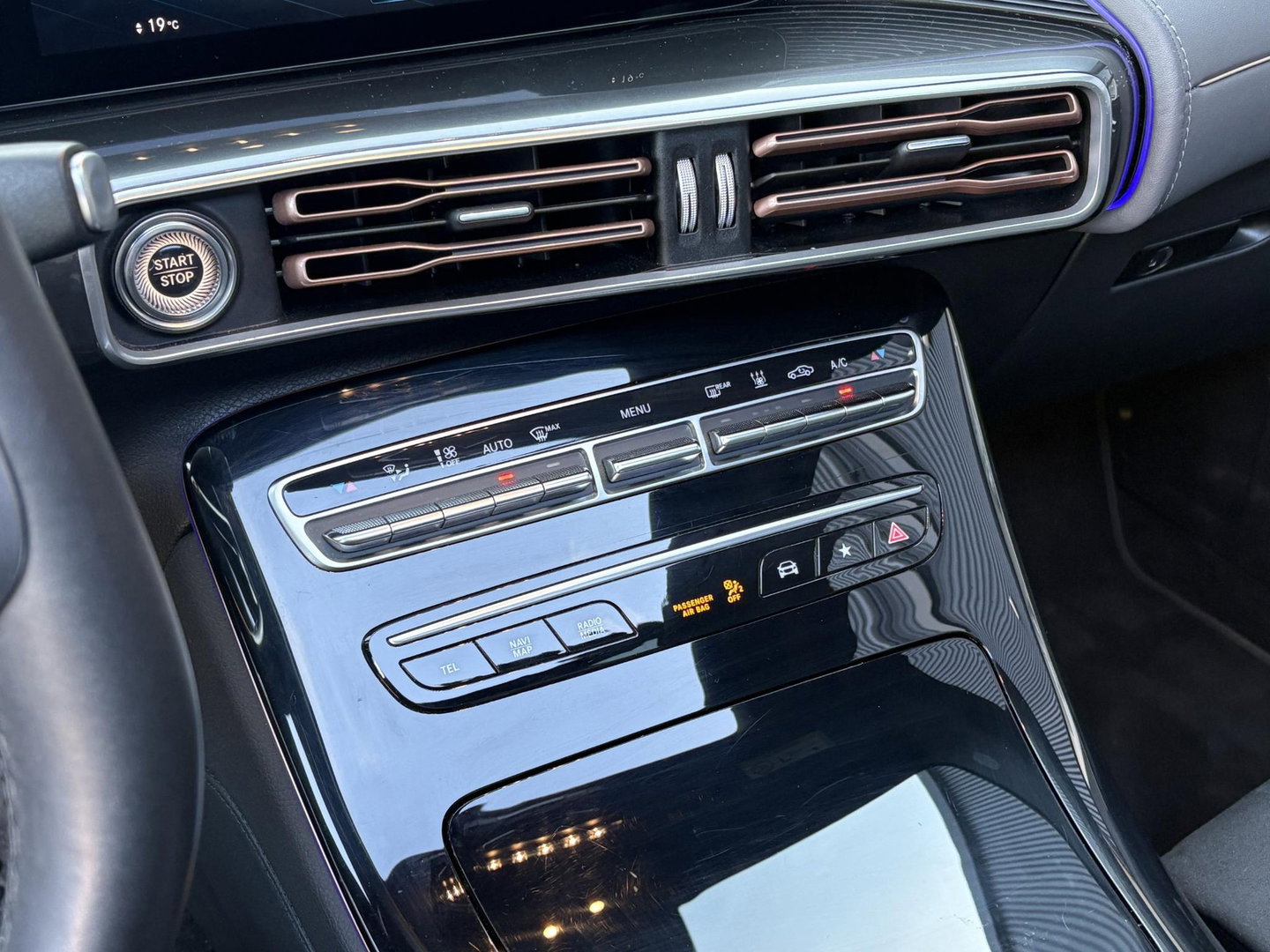 Mercedes-Benz EQC 400 4MATIC Business Solution AMG 80 kWh | HUD |