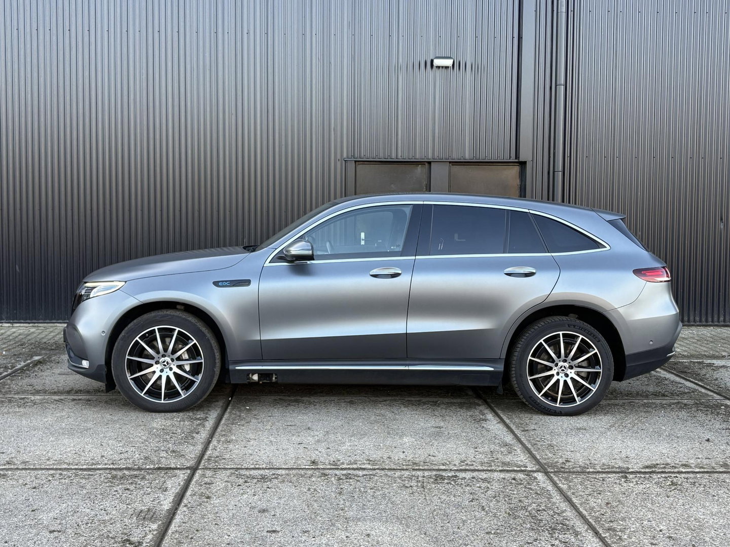 Mercedes-Benz EQC 400 4MATIC Business Solution AMG 80 kWh | HUD |