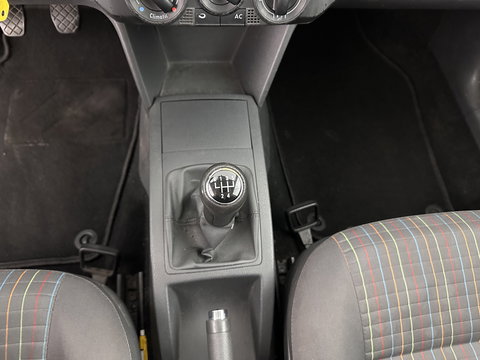 Volkswagen Polo 1.2 Optive *AIRCO | RADIO | SPORT-SEATS | 17''ALU*