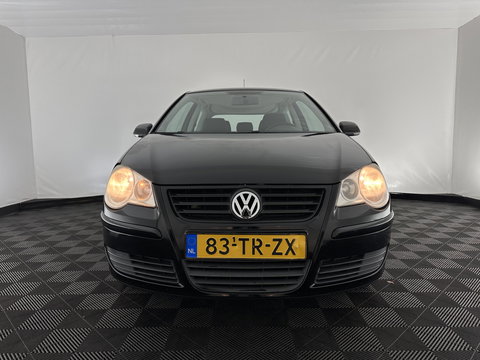 Volkswagen Polo 1.2 Optive *AIRCO | RADIO | SPORT-SEATS | 17''ALU*