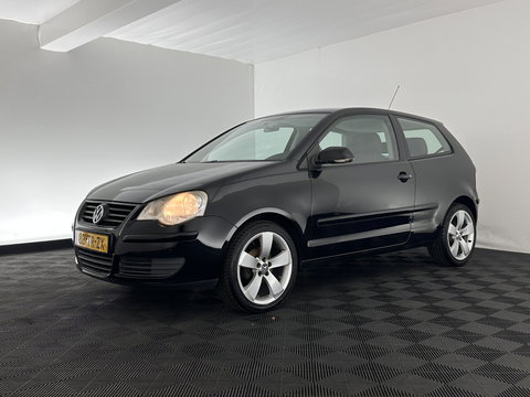Volkswagen Polo 1.2 Optive *AIRCO | RADIO | SPORT-SEATS | 17''ALU*