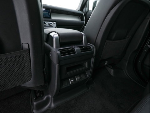 Land Rover Defender 110 2.0 P400e 110 XS Edition (Plug-in) (INCL-BTW) *PANO | LEATHER | FULL-LED | MERIDIAN-AUDIO | BLINDSPOT | TOPVIEW | AIRSUSPENSION | HEATED-COMFORTSEATS | KEYLESS | CARPLAY | LANE-ASIST | DAB+ | PRIVACYGLASS | 20''ALU*