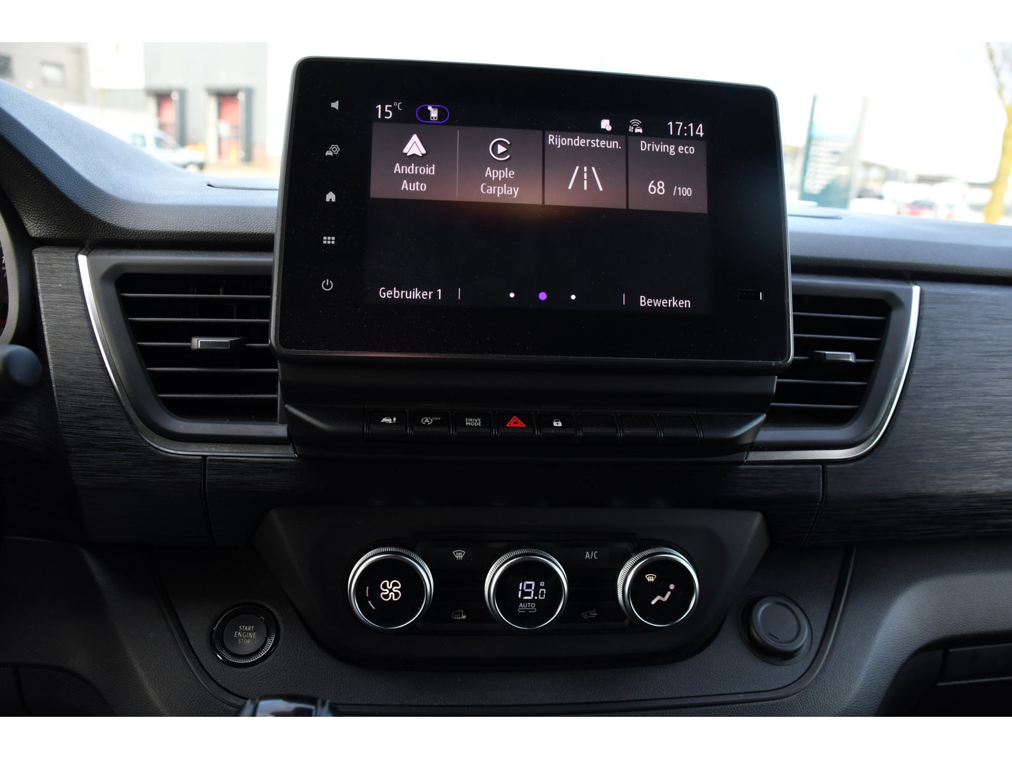 Renault Trafic 2.0 Blue dCi 170 T30 L2H1 Black Edition FULL OPTIONS! Adaptieve Cruise, Camera, Carplay, 170pk, Stoelverwarming, Trekhaak, LED, Automaat, Uniek!