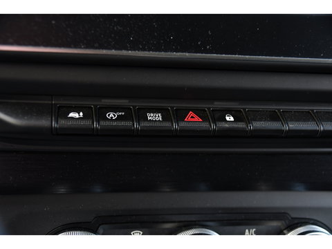 Renault Trafic 2.0 Blue dCi 170 T30 L2H1 Black Edition FULL OPTIONS! Adaptieve Cruise, Camera, Carplay, 170pk, Stoelverwarming, Trekhaak, LED, Automaat, Uniek!