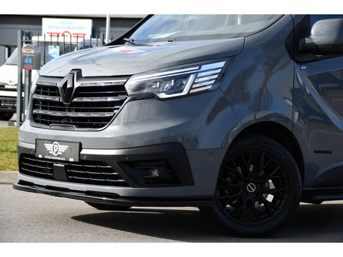 Renault Trafic 2.0 Blue dCi 170 T30 L2H1 Black Edition FULL OPTIONS! Adaptieve Cruise, Camera, Carplay, 170pk, Stoelverwarming, Trekhaak, LED, Automaat, Uniek!