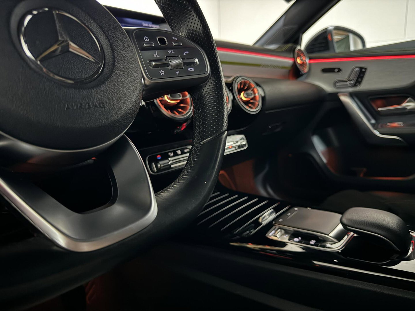 Mercedes-Benz A-Klasse 200 Edition 1 Pano Sfeer Memory Camera