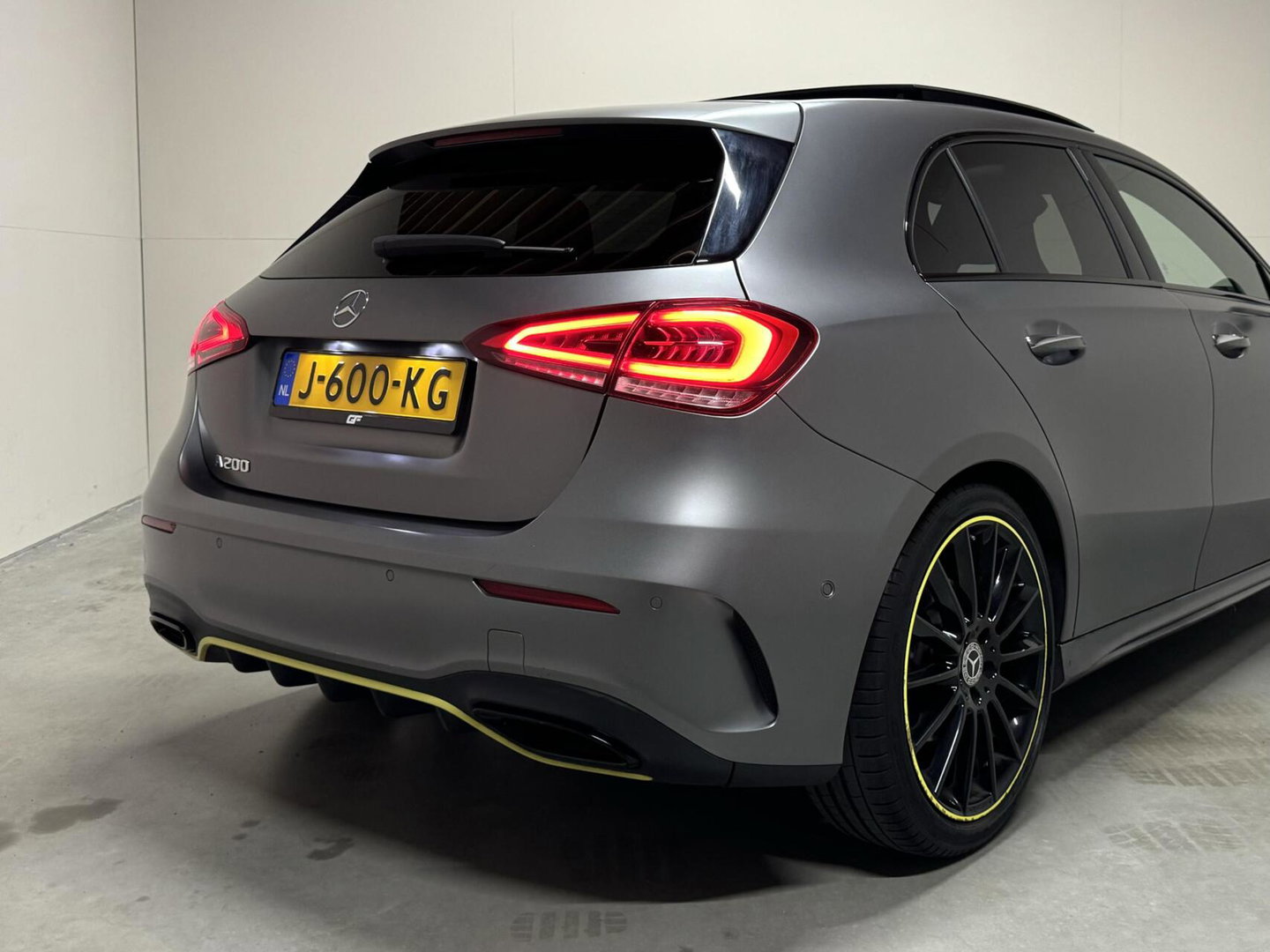 Mercedes-Benz A-Klasse 200 Edition 1 Pano Sfeer Memory Camera