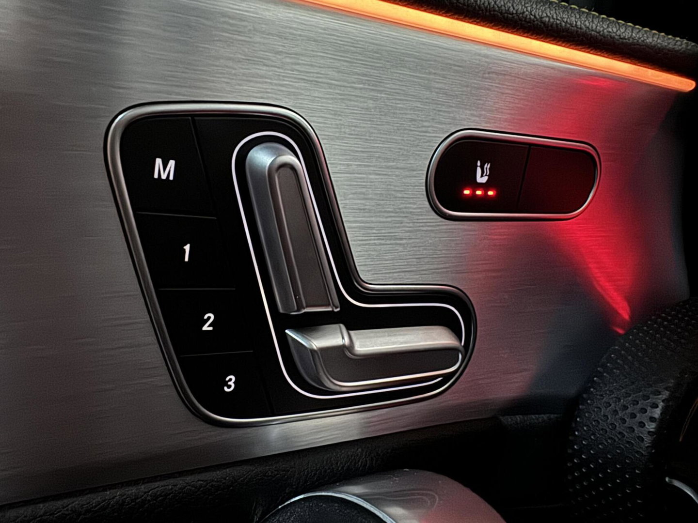 Mercedes-Benz A-Klasse 200 Edition 1 Pano Sfeer Memory Camera