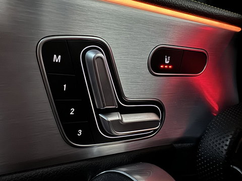 Mercedes-Benz A-Klasse 200 Edition 1 Pano Sfeer Memory Camera